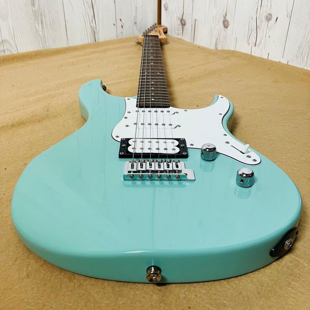 美品 YAMAHA PAC112V エレキギター ソニックブルー ソフトケース