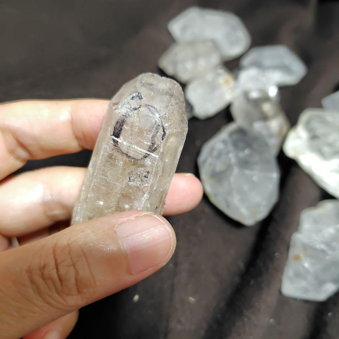 専用❤水入り水晶16個、黒砂あり、気泡あり、多彩