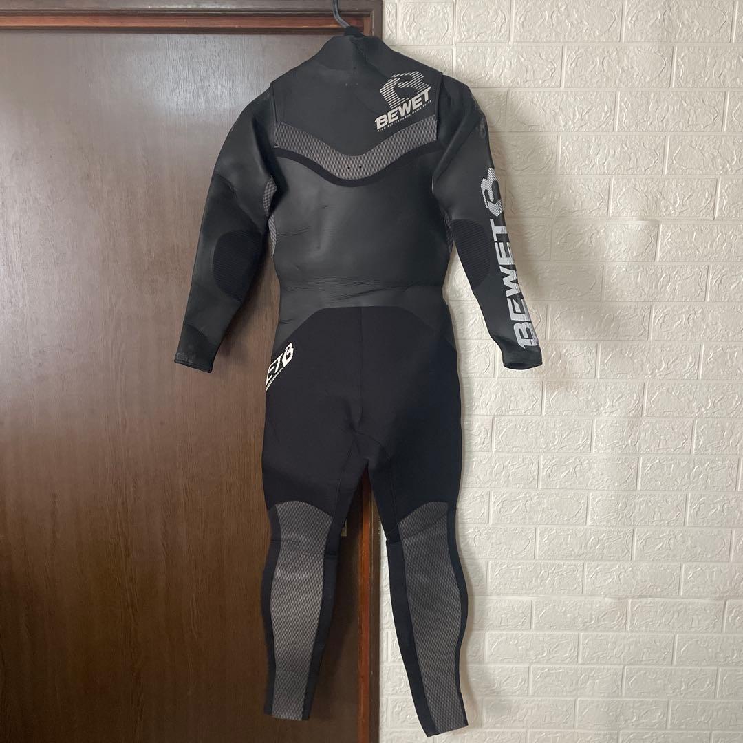 BEWET セミドライスーツ、4ミリ、3ミリ　サイズMB