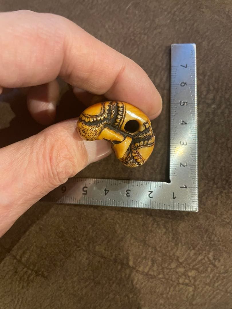 ⚫️アリーヒローズ さま専用⚫️ 根付 異人 （骨 牙等天然素材）