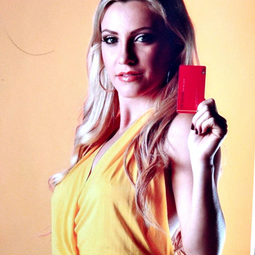 フェルナンド・コロンボ直筆サイン入り超大型写真…Fernanda Colombo