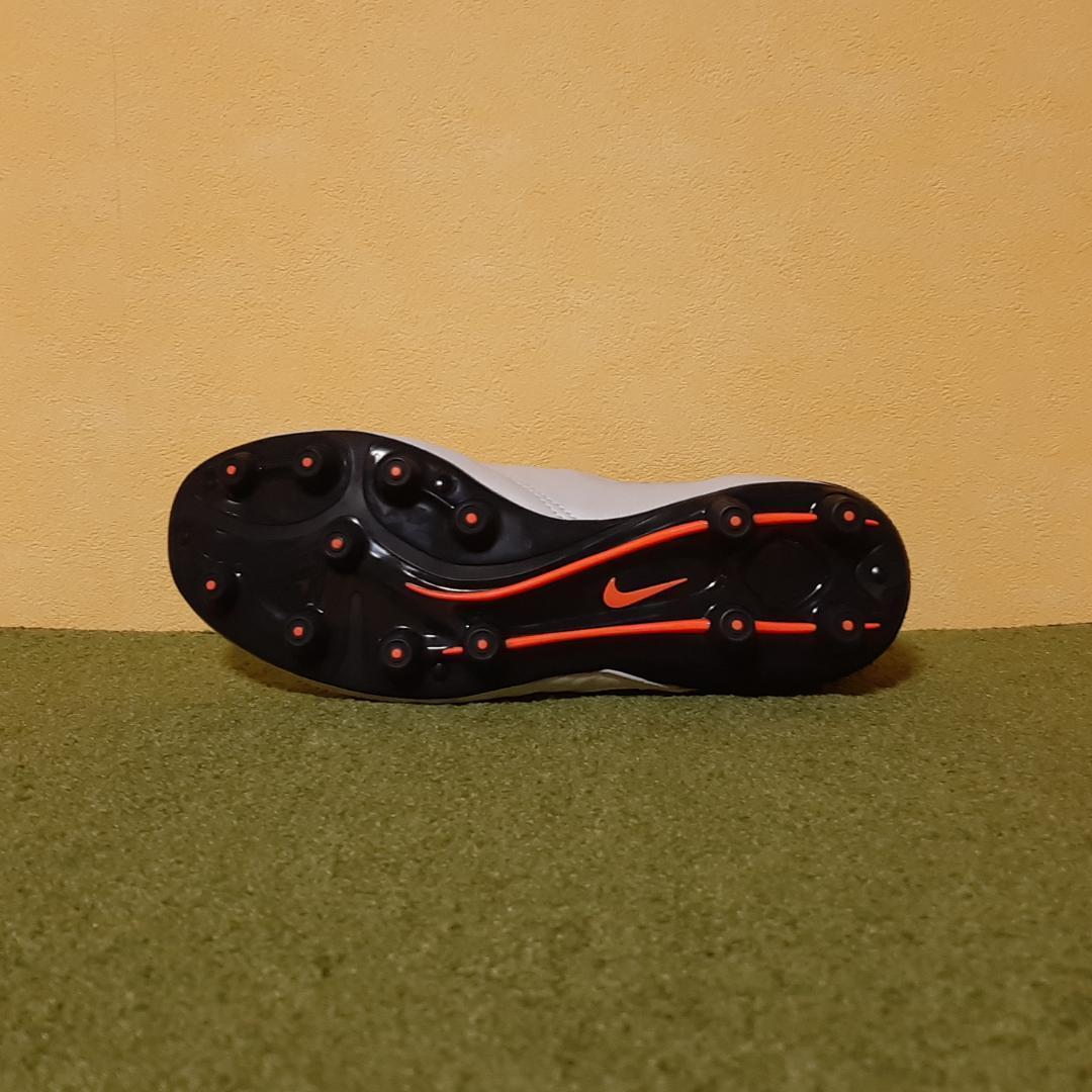 新品 サッカースパイク ナイキ ティエンポ HG 廃盤 激レア 26.0cm