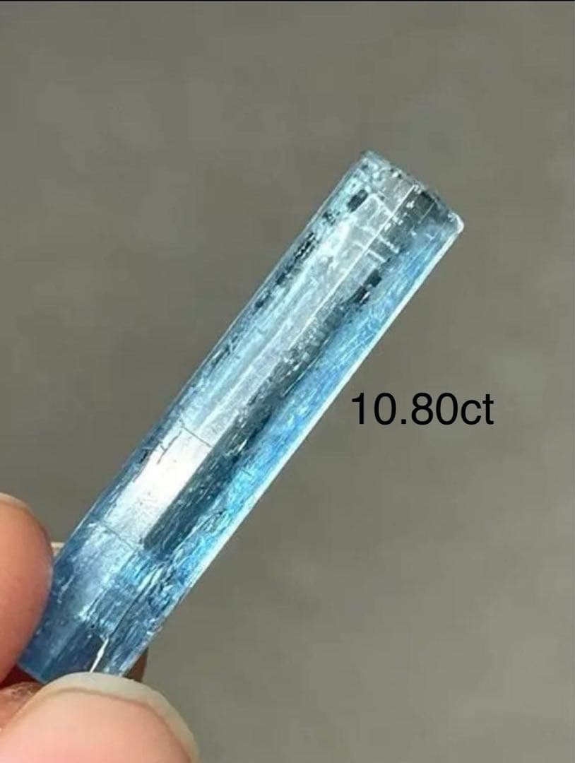 【高品質】高透明度・海色ブルー天然アクアマリンロット 306.9ctベトナム産