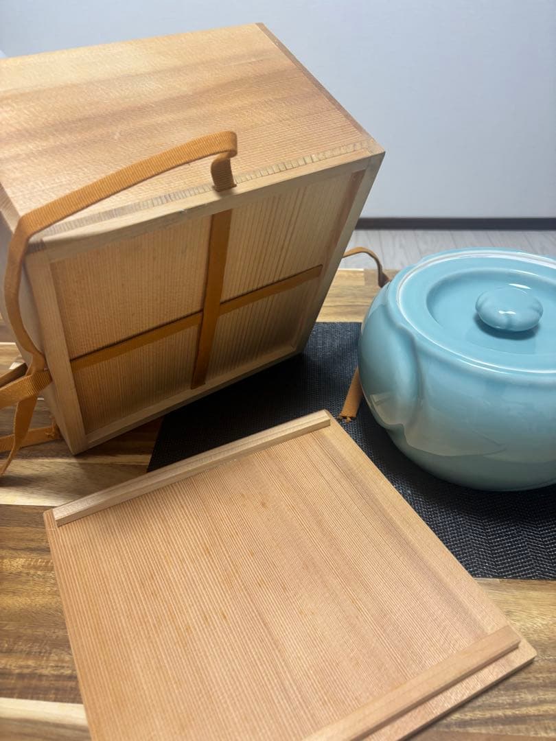 茶道具　青磁　捻梅水指　貴山　水指