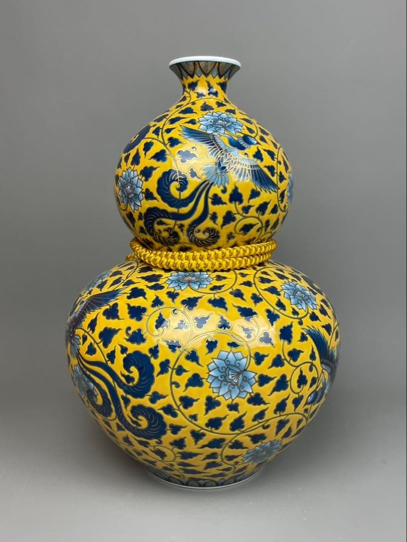 極上 有田焼 藤井勝雲作 染錦 牡丹鳳凰文型飾 渦唐草 瓢箪型 飾壺 共箱付