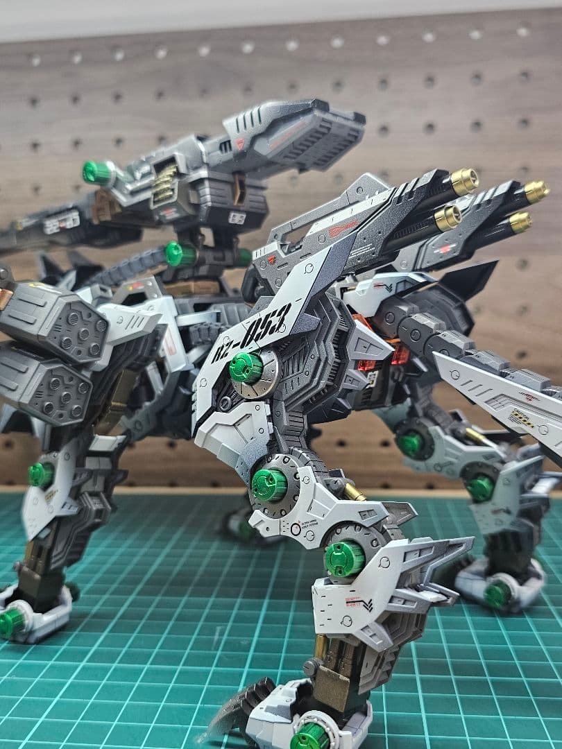 ゾイドHMMケーニッヒウルフデュアルスナイパーライフルセット全塗装