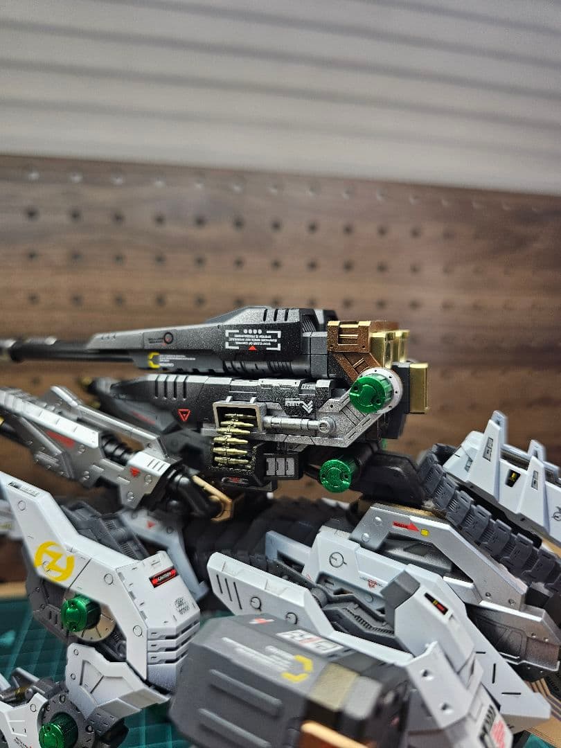 ゾイドHMMケーニッヒウルフデュアルスナイパーライフルセット全塗装