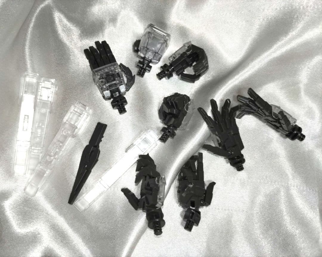 PG 1/60 ガンダムエクシア (LIGHTING MODEL)組立済LED付