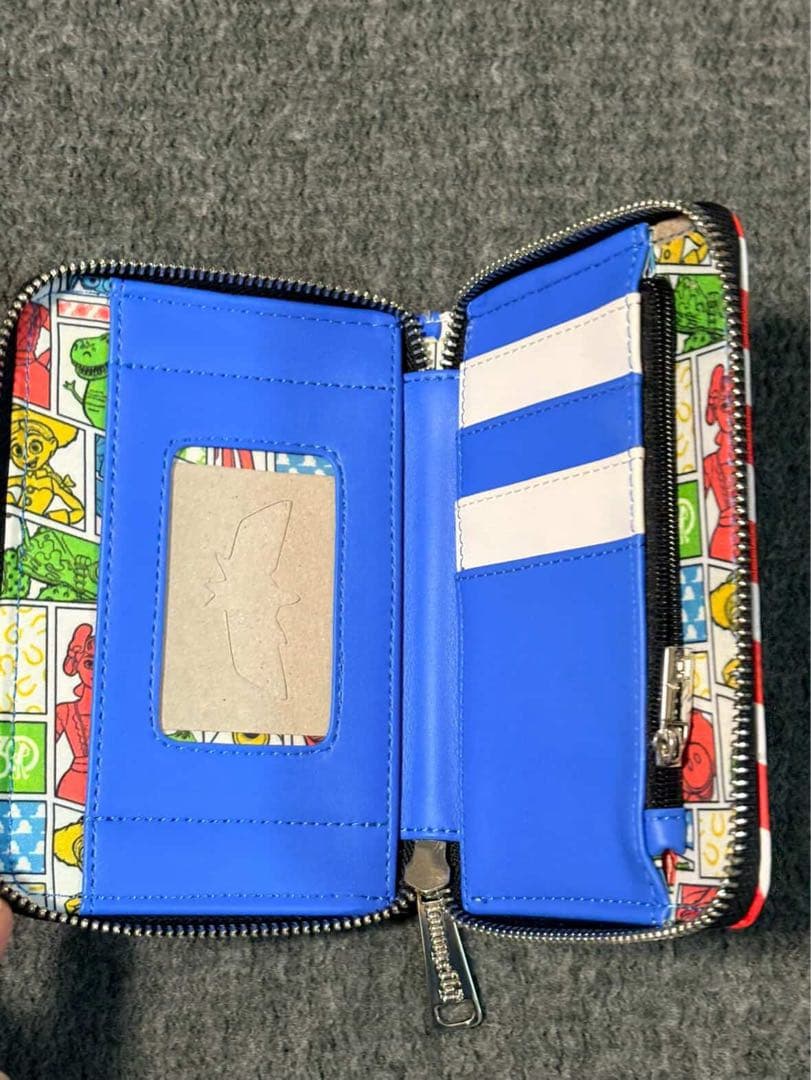 トイ・ストーリー 30周年記念 バズ・ライトイヤー ウォレット