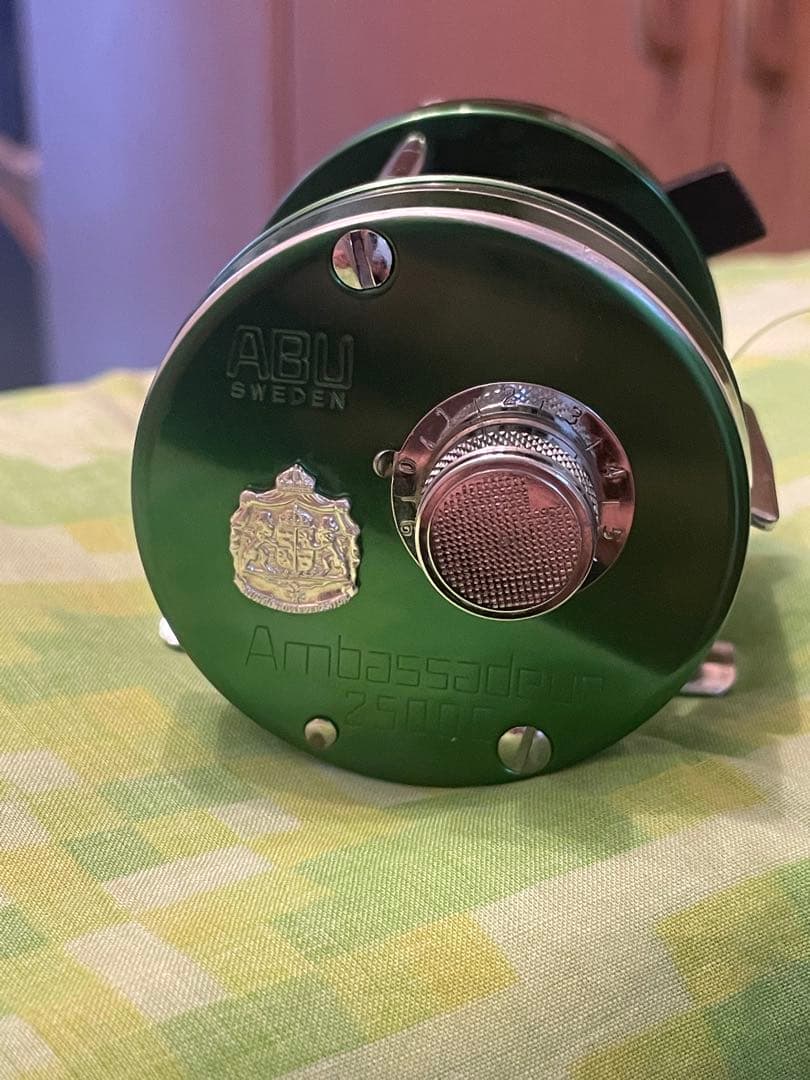 アブガルシア　アンバサダー2500c グリーン