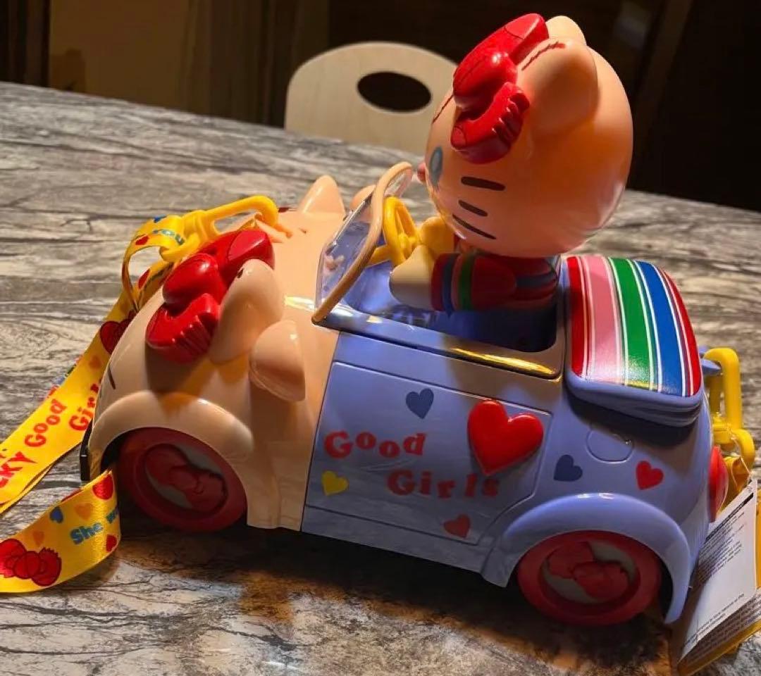 ユニバーサルスタジオ　ハローキティ チャッキー　ポップコーンケース キティちゃん