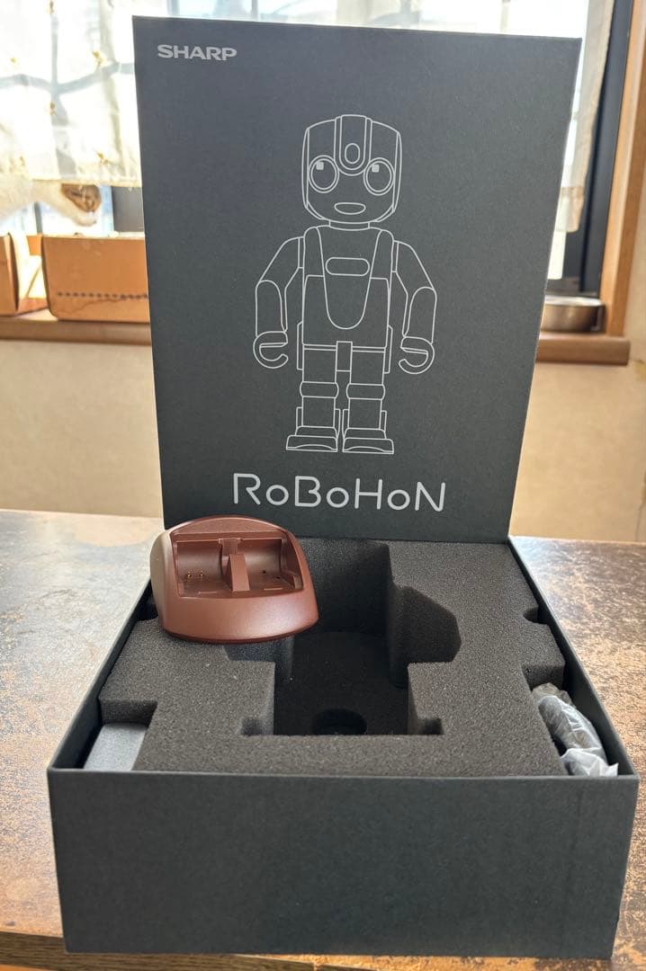 ロボホン　SR-03M SHARP