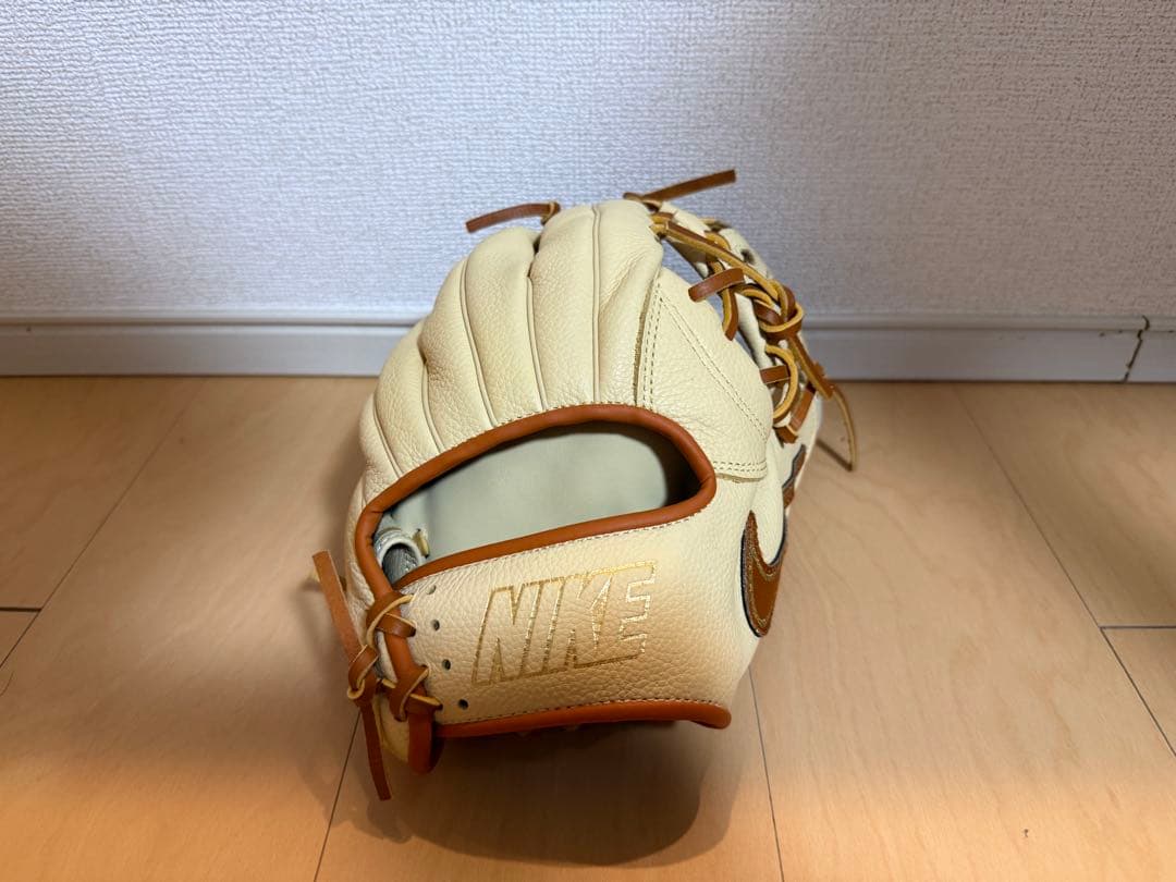 ナイキ　野球グローブ　NIKE Vapor Fielding Glove