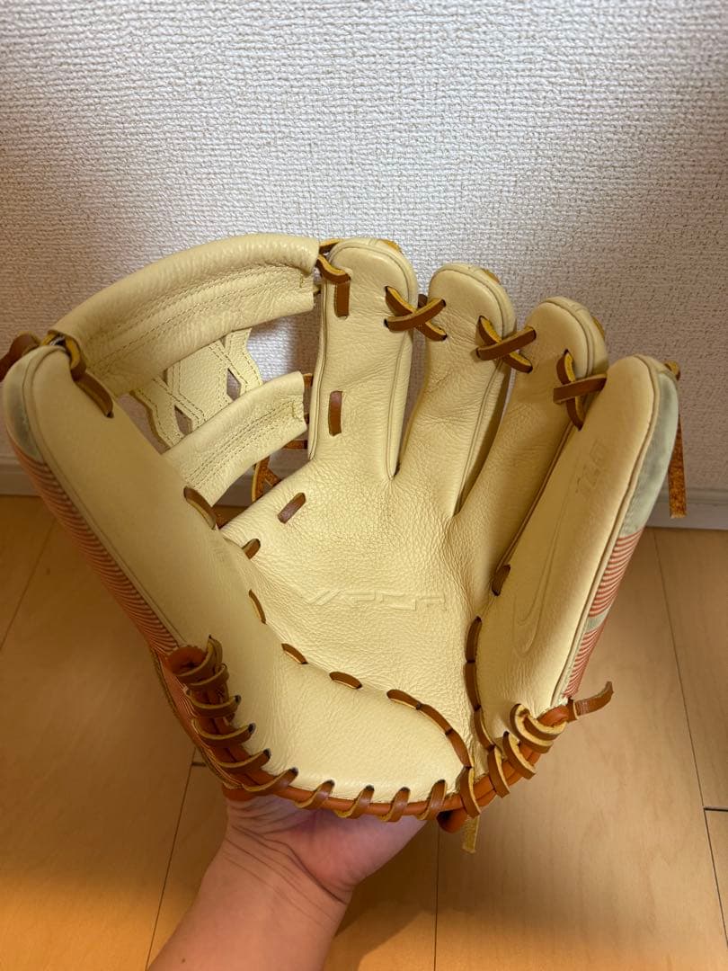 ナイキ　野球グローブ　NIKE Vapor Fielding Glove