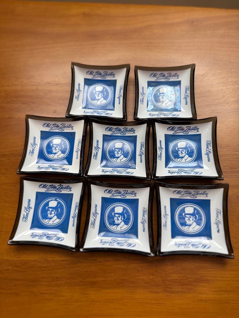 未使用品　ヴィンテージ灰皿8枚　オールド ミスター ボストン ガラス