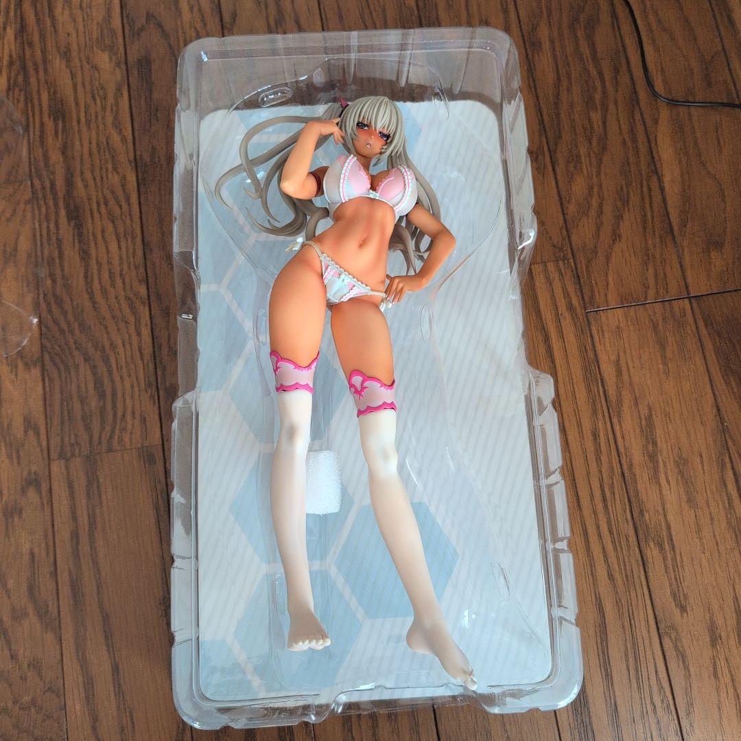 監獄戦艦3 キラ・クシャナ 純白ver. Q-six 完成品フィギュア