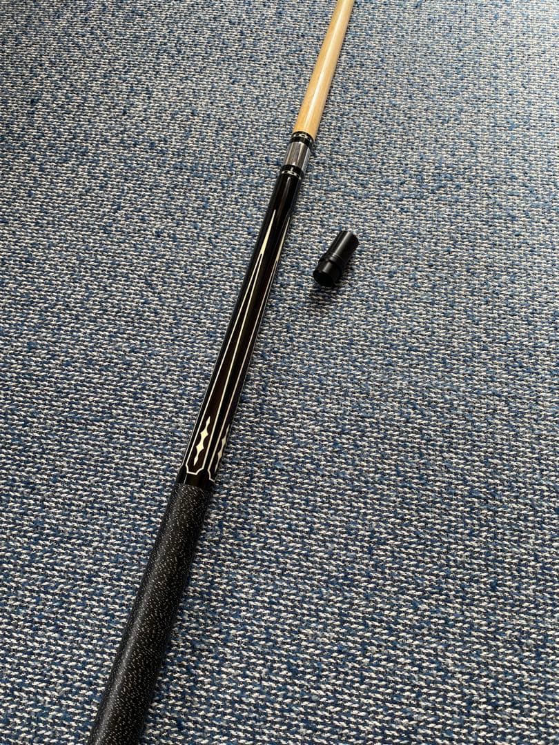 Lucasi ルカシー　ビリヤード　キュー 木製 黒白装飾