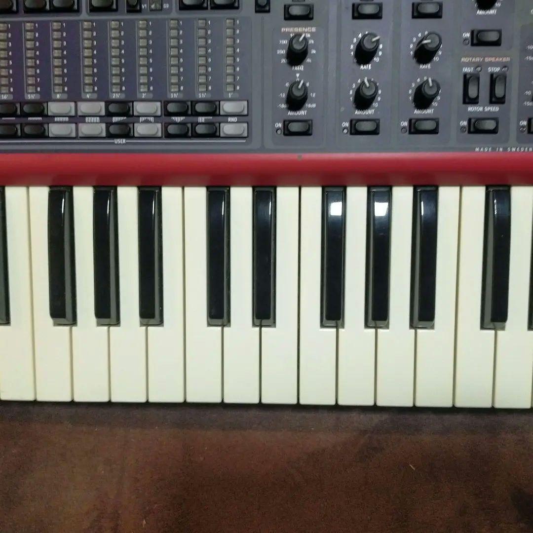Nord Electro 61鍵 シンセサイザー 赤