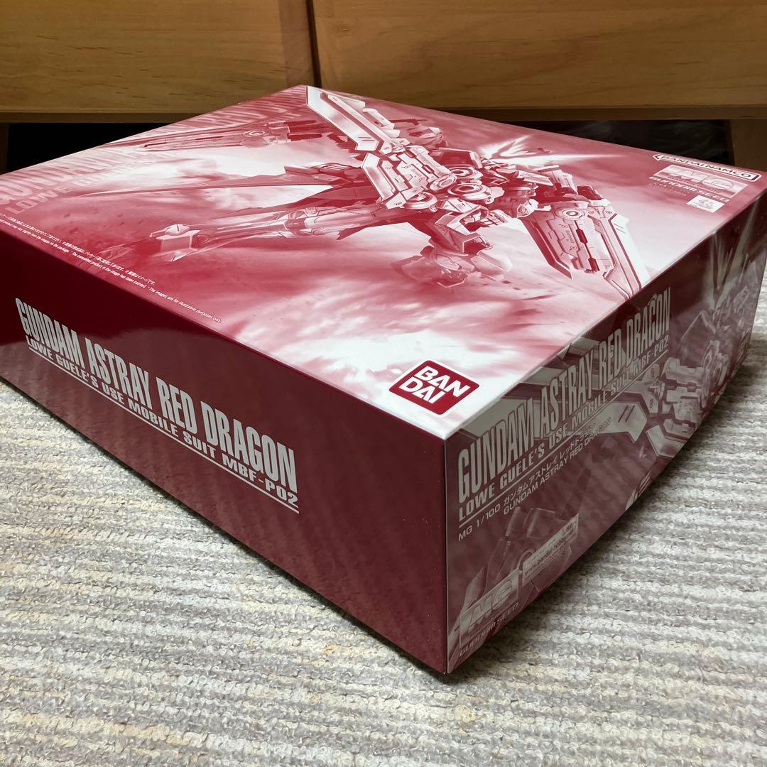 MG 1/100 ガンダムアストレイ　レッドドラゴン　新品
