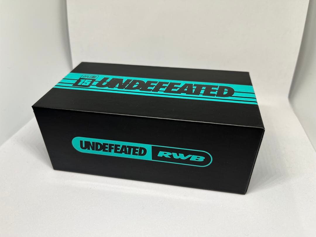 ミニカー TAS 2026 inno UNDEFEATED RWB Blue