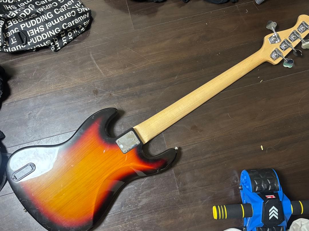 バッカス　5弦ベース　ジャンク