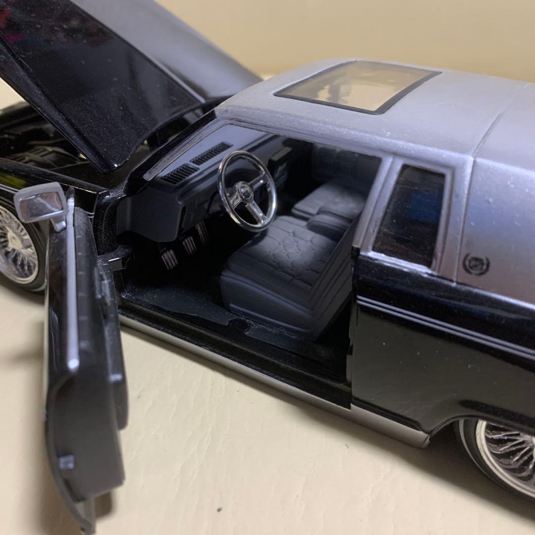 jadatoys キャデラックブロアム85年　ローライダー