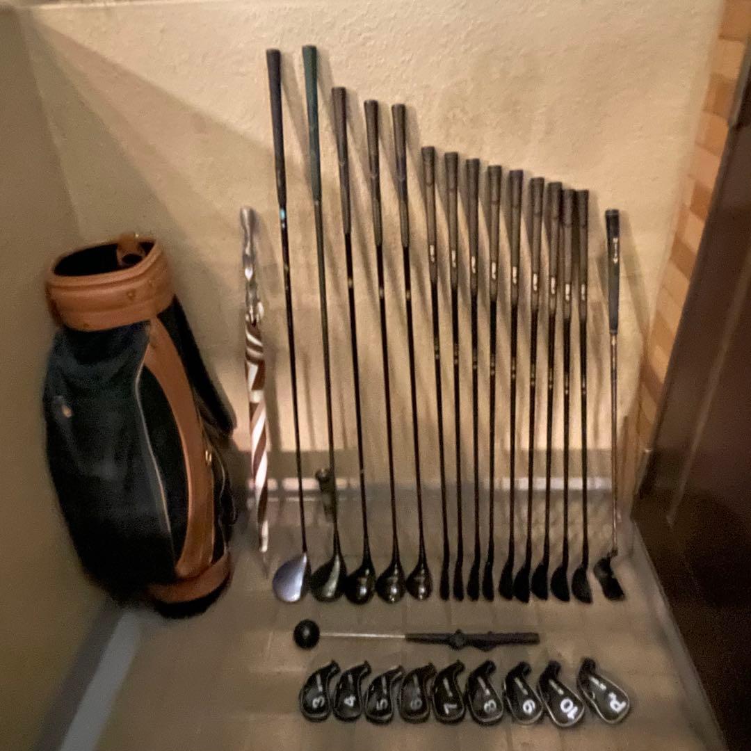 女性が使用していたクラブセット。追加のおまけも予定してます。お楽しみに！