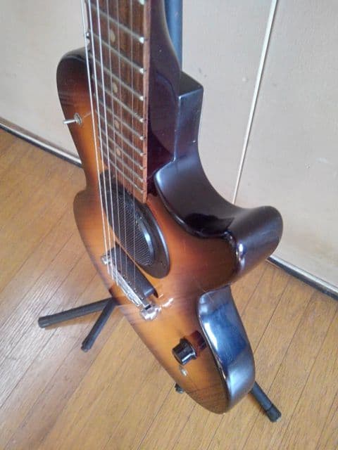 ◎激渋！激珍！ギブソンレスポールそっくりミニエレキギター・高級ソフトケース付き！