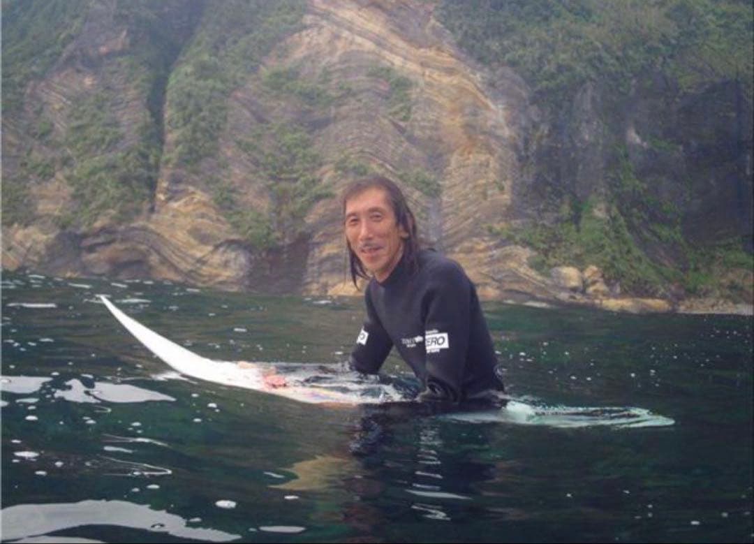 石井秀明編集のサーフィンワールド、７６年の創刊号から７９年末迄の全て１８冊！