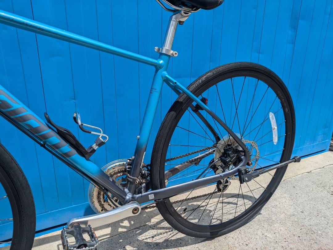 GIANT　ESCAPE 　DISC　クロスバイク　中古　自転車　名古屋配送無料