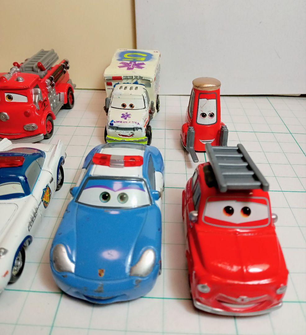 トミカディズニーカーズゴーゴーレスキューチーム12台 中古