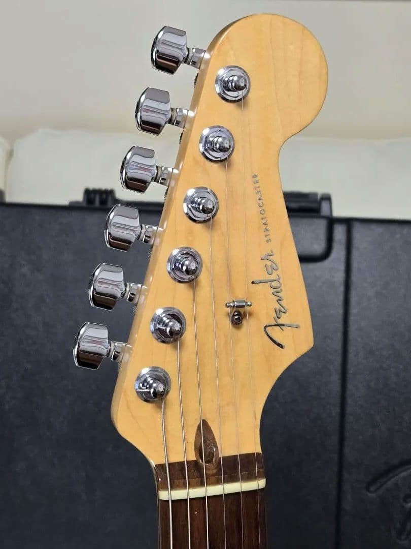 Fender USA 　American deluxe Stratocaster
