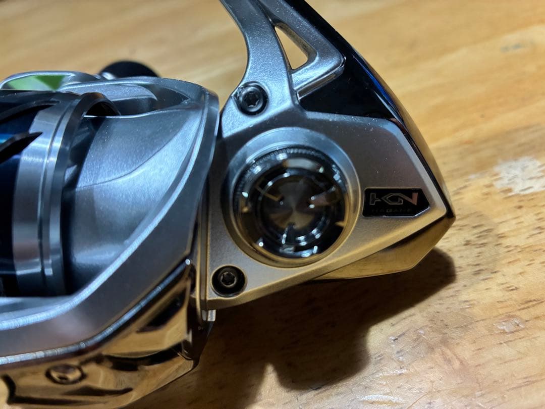 【シマノ】15ストラディックC3000HGM、ZPIノブ付、OH済