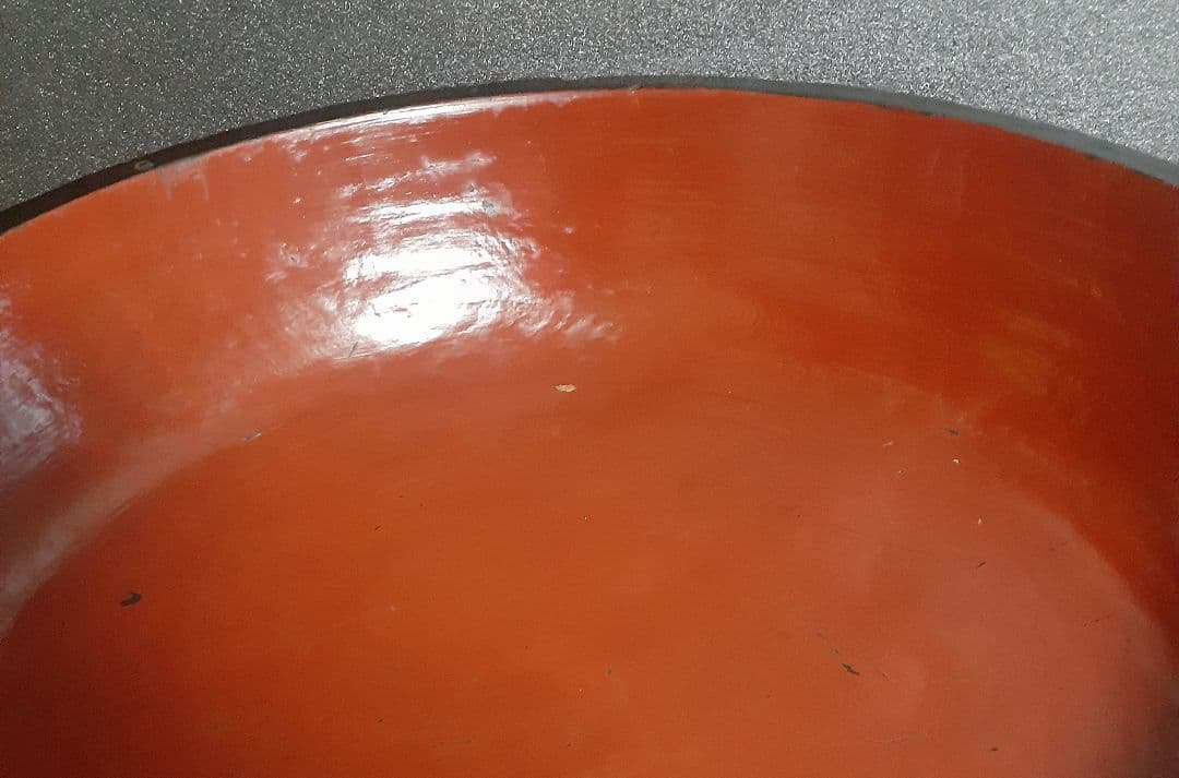 【古民芸】明治時代頃　本天然木　くり貫き　朱漆塗り　42.9cm　こね鉢　盆