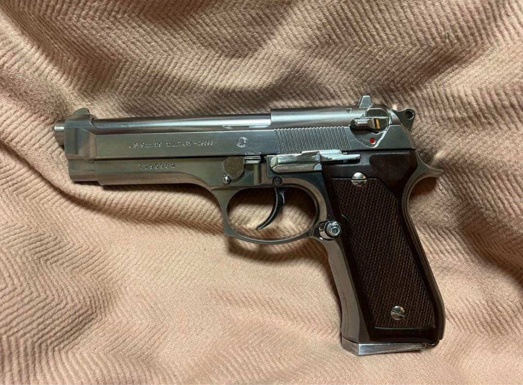 東京マルイ ガスブローバック M92F クロームステンレス　ガスガン