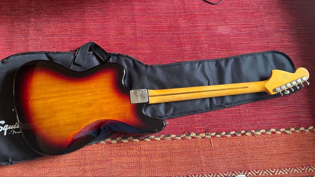 ギター Squier by Fender Classic Vibe Bass Vi