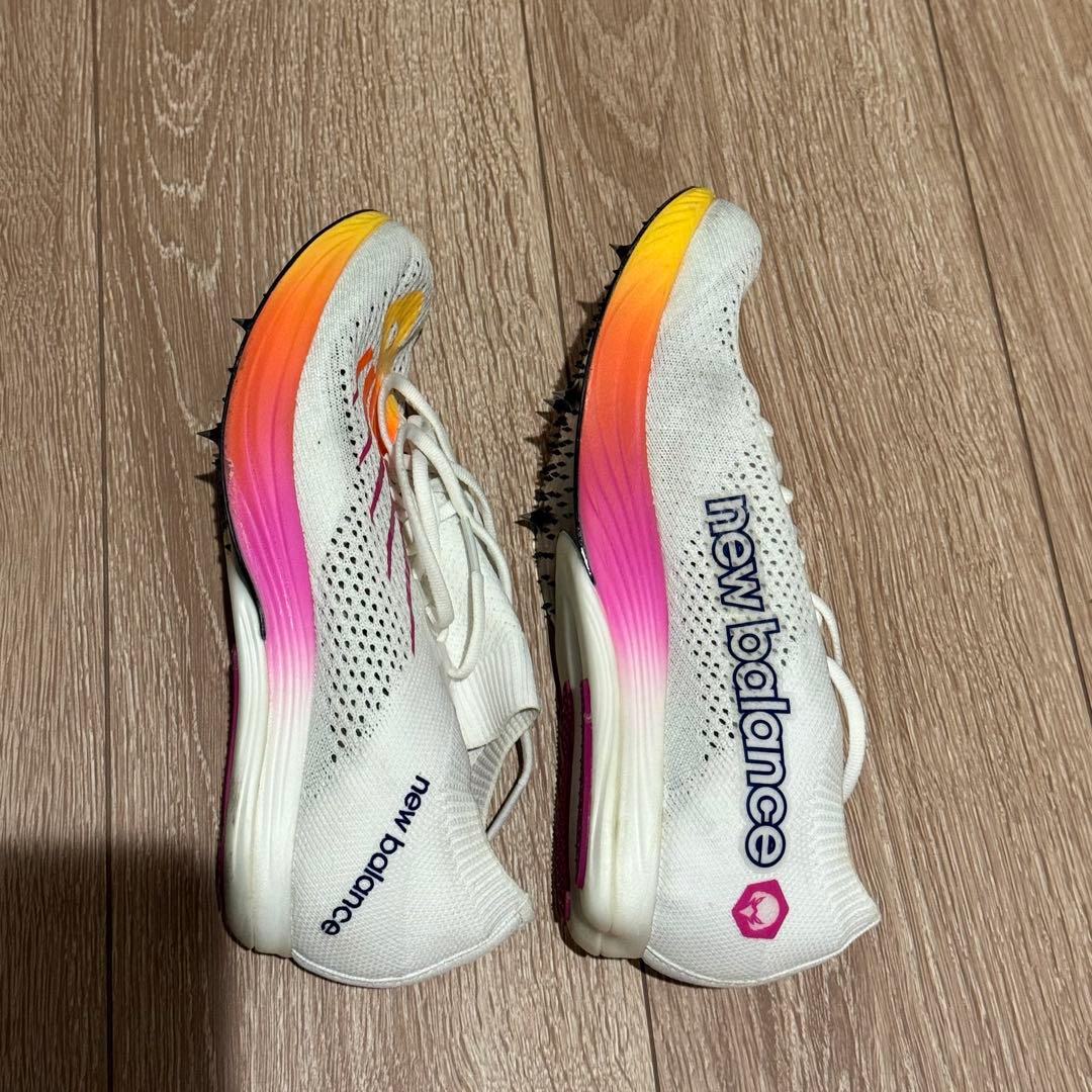 【値下げ】ニューバランス FuelCell MD-X 23.0