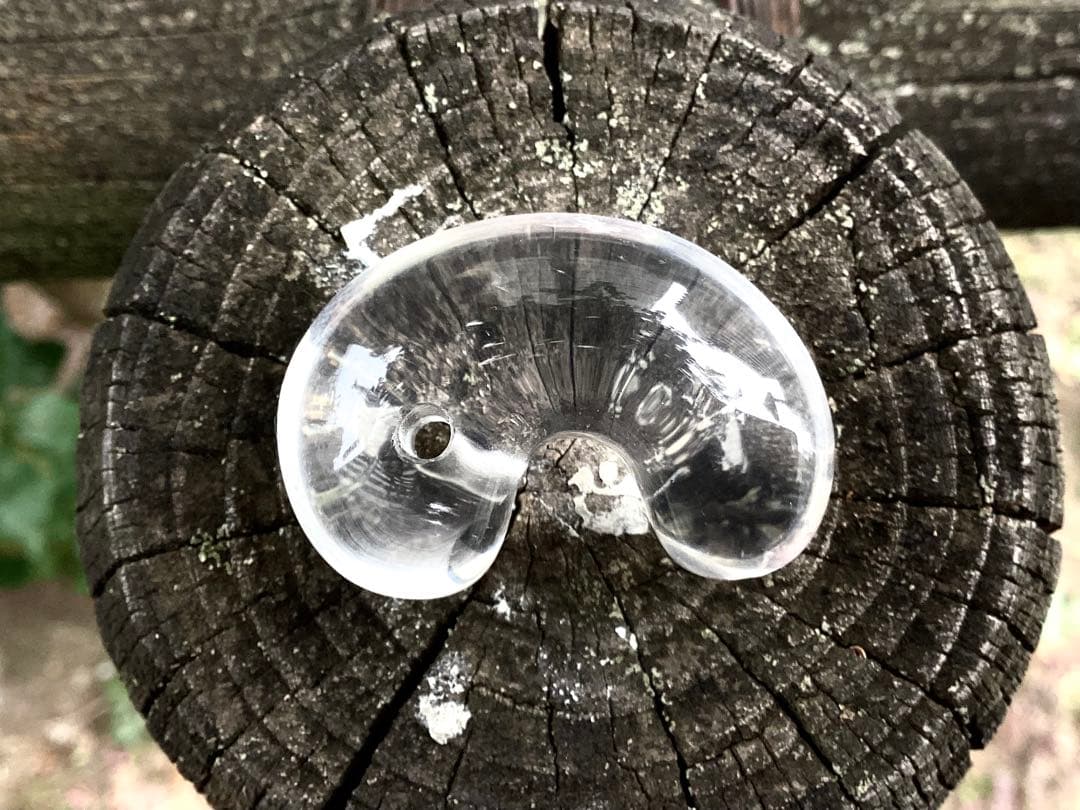 ✳貴重‼️ 国産水晶最高峰の黒平水晶大型勾玉　透明感良好　ネックレスにも　鑑別書付