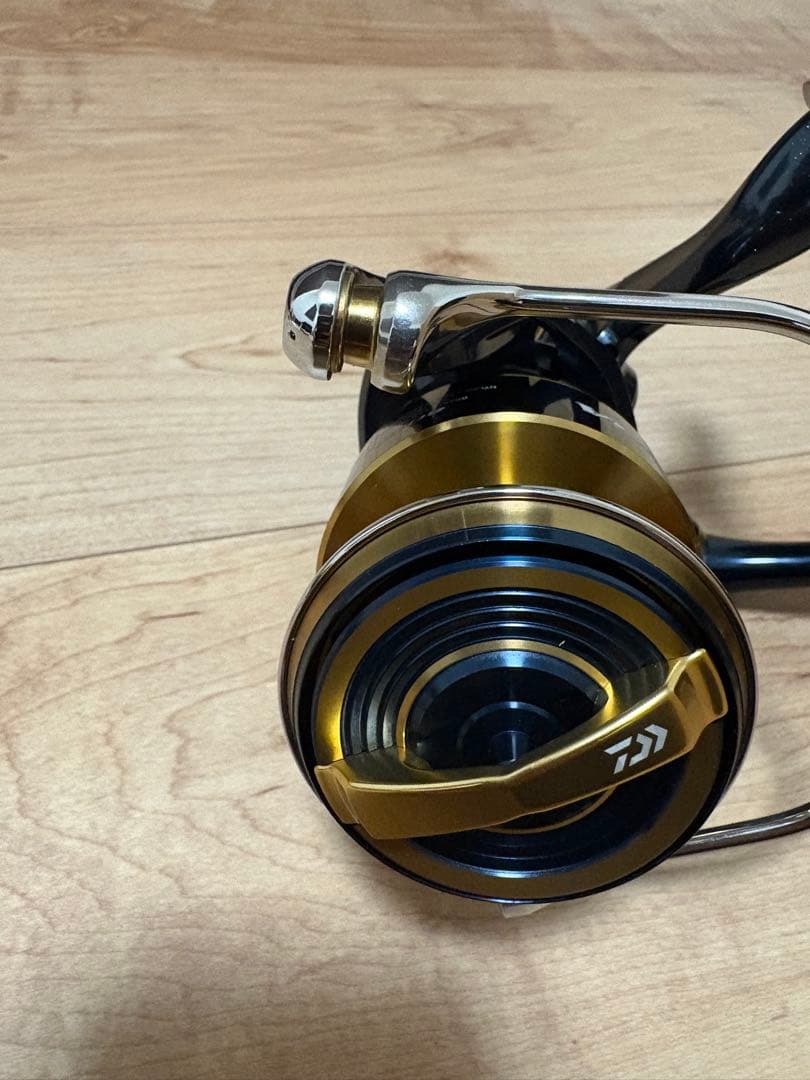 Daiwa スピニングリール 8000-H