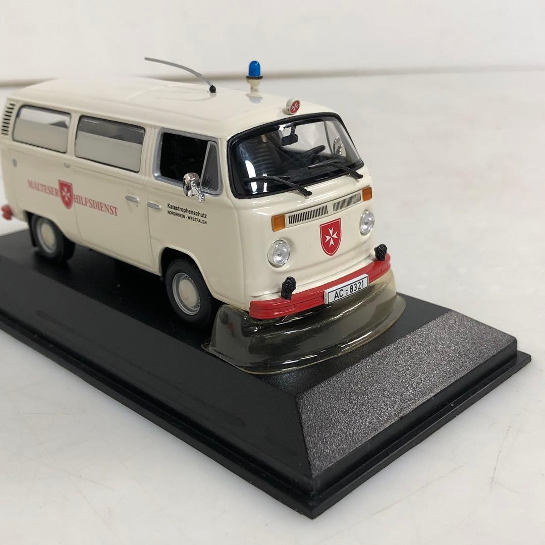 MINICHAMPS フォルクスワーゲン　T2 Krankenwagen