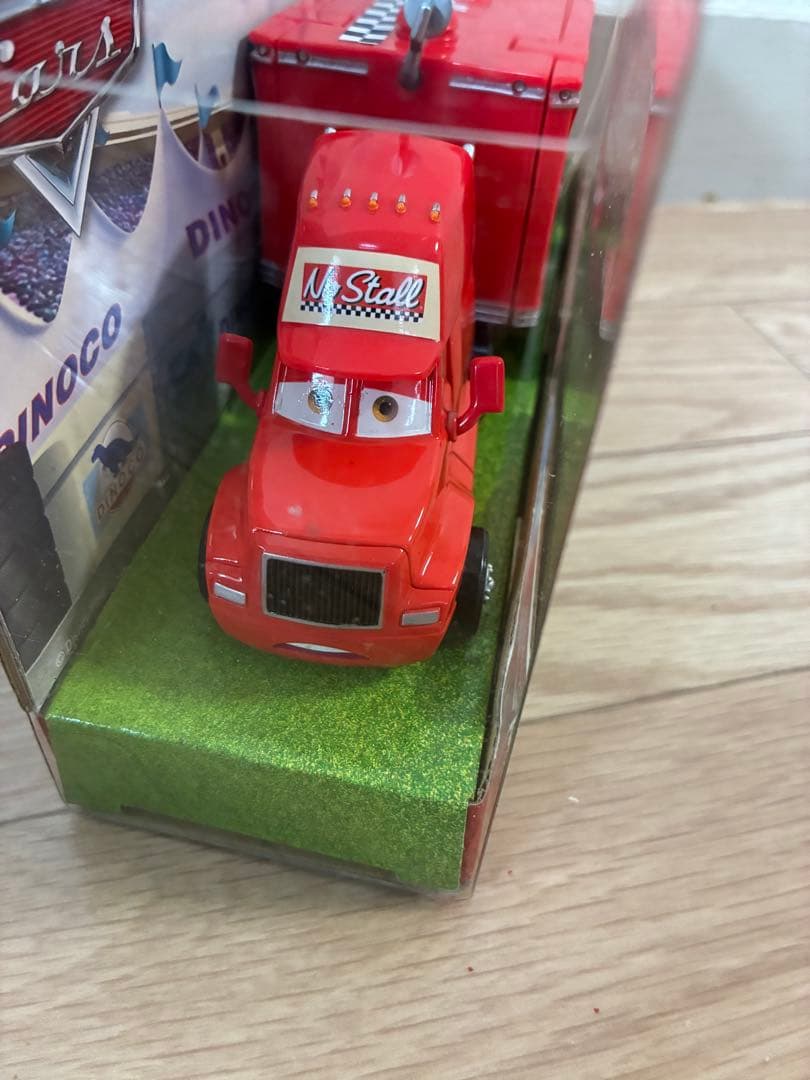 早い者勝ち‼︎Cars No Stall Hauler 赤ミニカー
