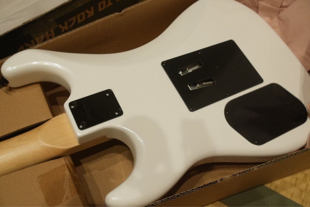 Kramer Pacer Vintage パールホワイト　新品