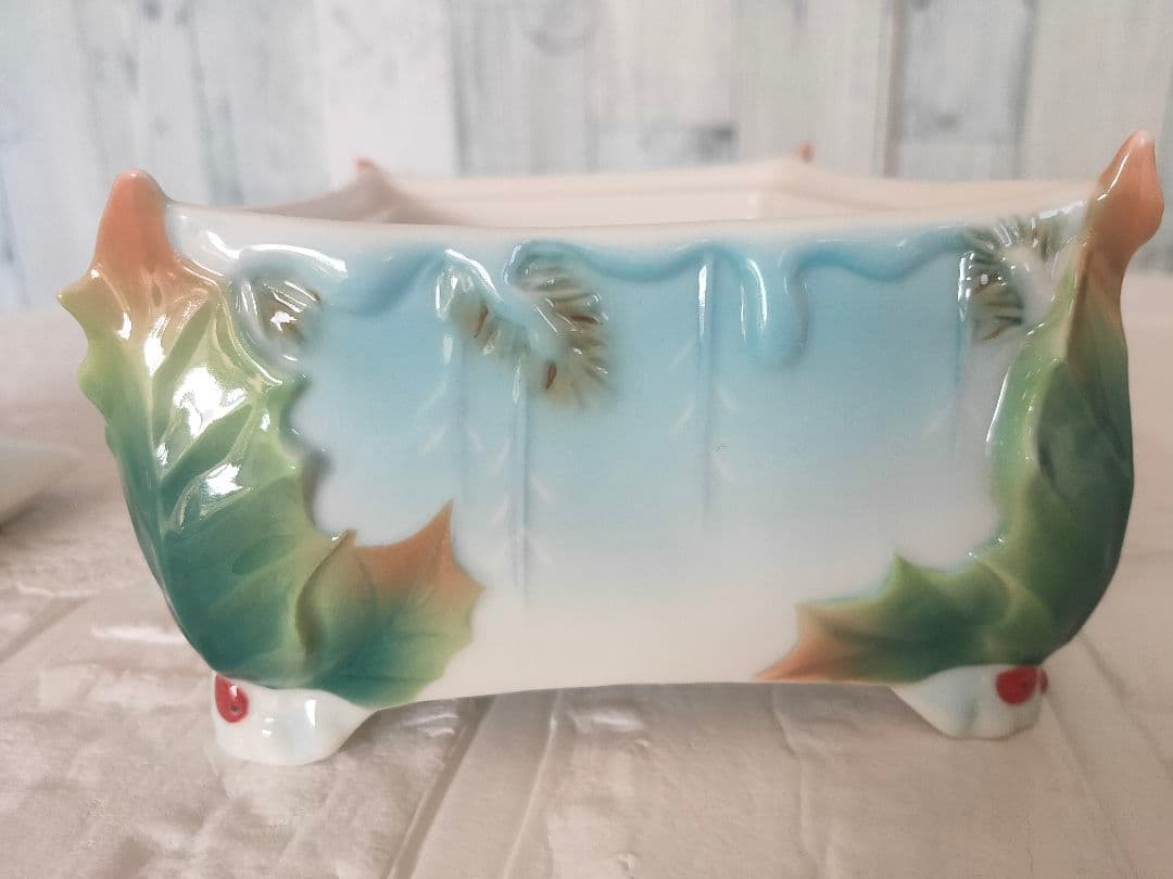 フランツ・ポーセリン ホリデー・ビギニングス シジュウカラ 陶器製 鳥とホリー