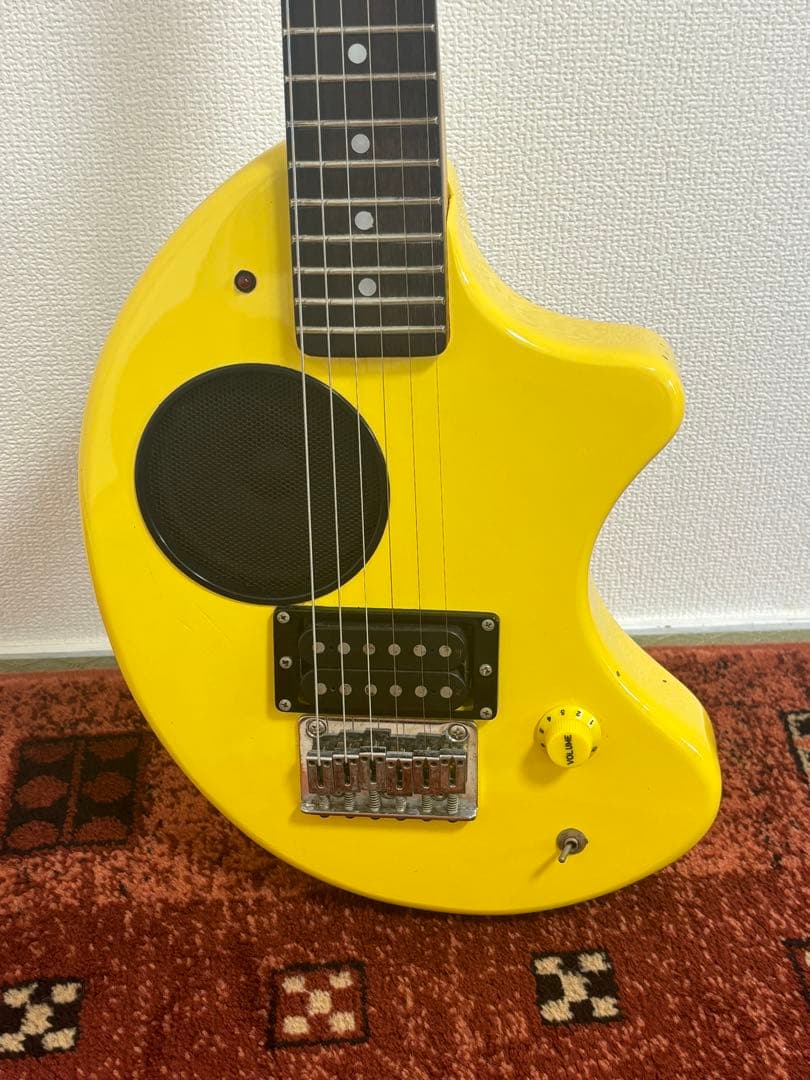 FERNANDES ZO-3 イエロー アンプ内蔵エレキギター