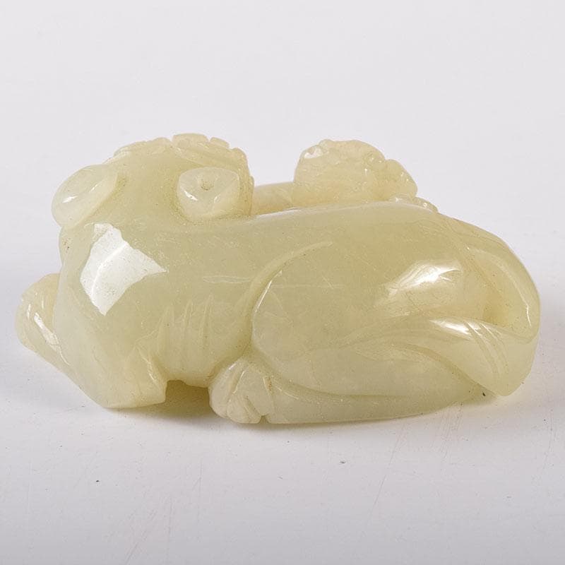 中国　玉石彫刻　神獣　根付　紙鎮　置物　C　8213E