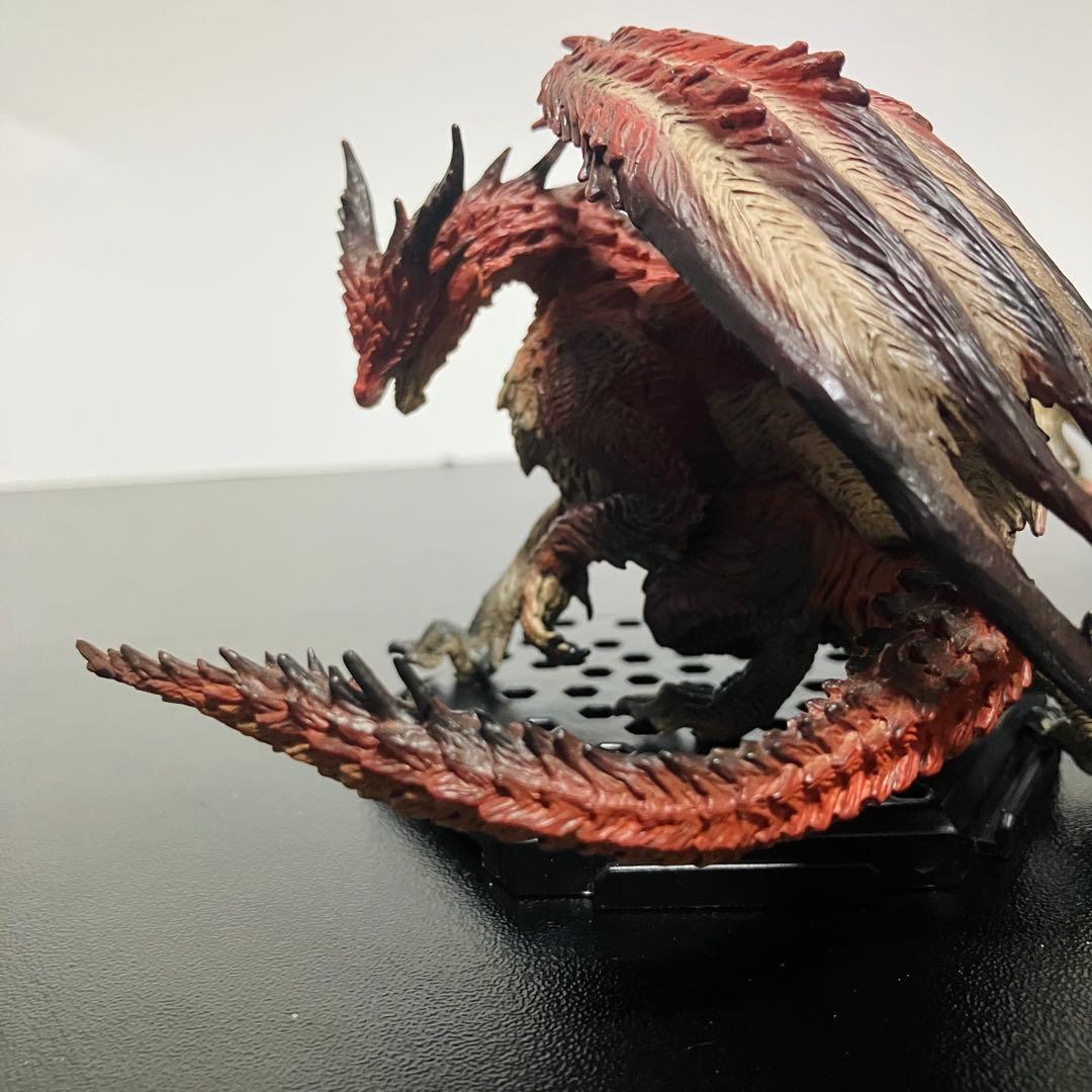 ムフェトジーヴァ&ゼノジーヴァ(臨界状態) フィギア / モンスターハンター