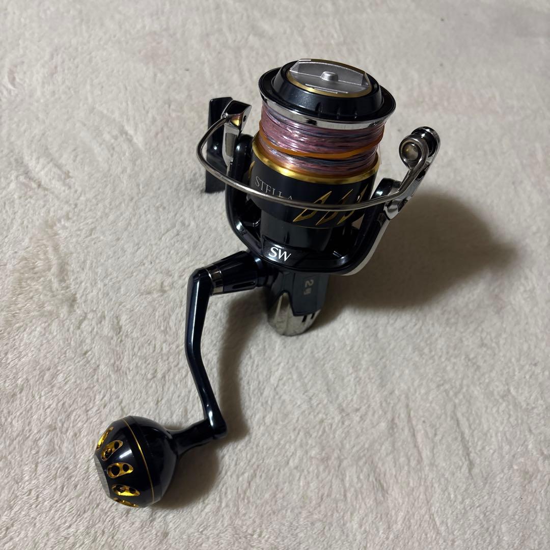 シマノ13ステラSW6000PGとダイワ紅牙ICS103右巻きのセットになります