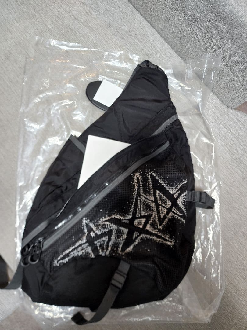 TOMORROW X TOGETHER Sling Bag スリングバッグ