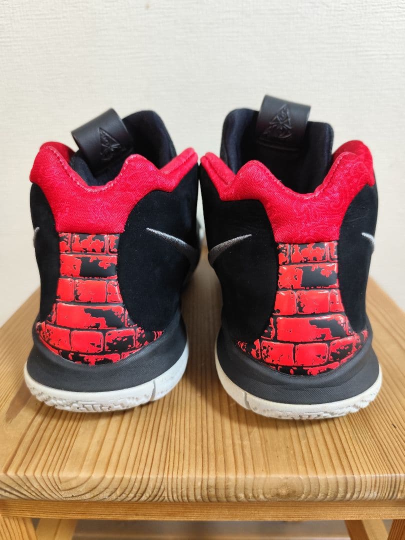 Nike Kyrie 4 ナイキ カイリー4　27.5cm　カイリー・アービング