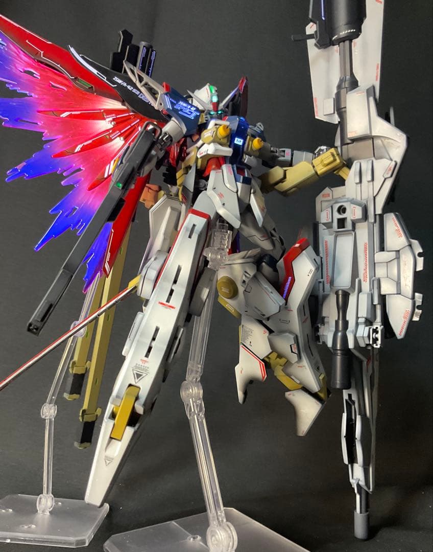 ジュンデスティニーガンダム SpecII ゼウスシルエット&光の翼　完成品
